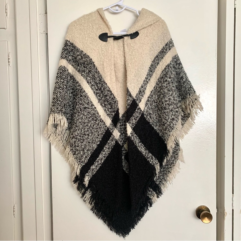 Tahari Plaid Fringe Poncho